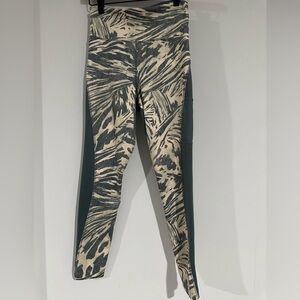 Adidas x Zoe‎ Saldana Aeroready Evergreen 7/8 Leggings Small